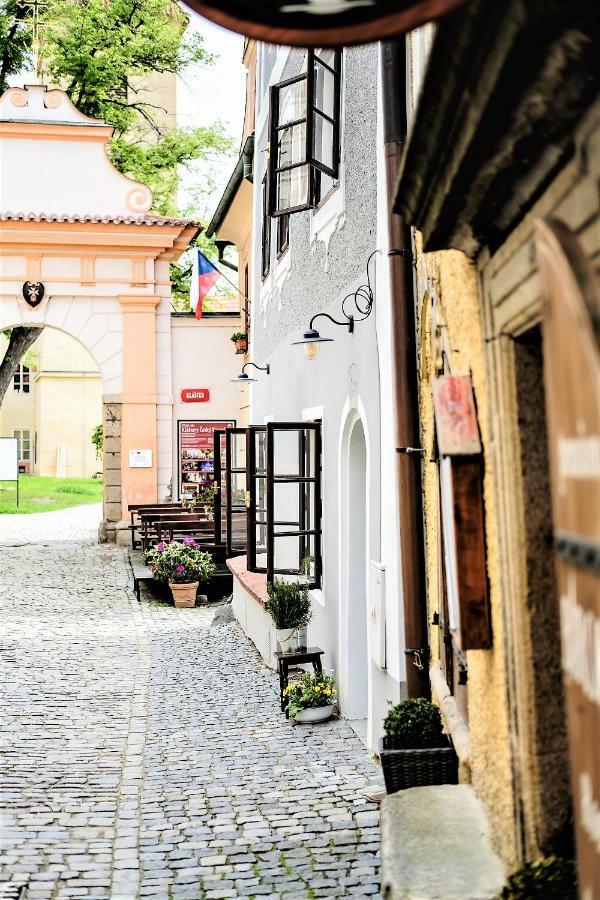 Monastery Garden Bistro&Rooms Český Krumlov Exterior foto